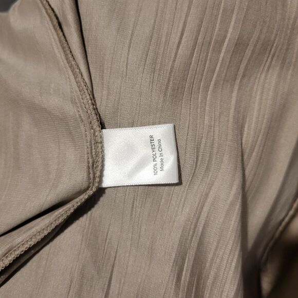 Evereve Tan Metallic Silky Flutter Sleeve Blouse with Mandarin Collar Size XS - Picture 8 of 8